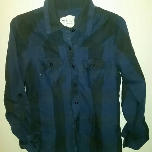 Blue flannel size small - Picture 2 of 4